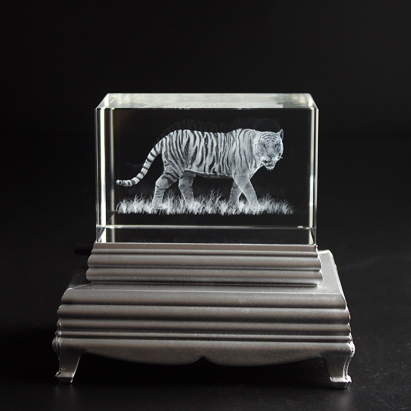 K9 クリスタルタイガーモデル像 3D レーザー彫刻キューブ - Paper Weight Crystal のレビューと価格